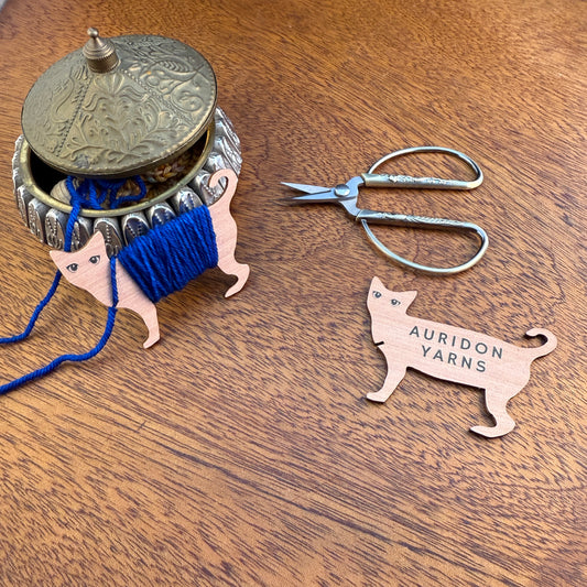 Set van 2 houten kattenklosjes