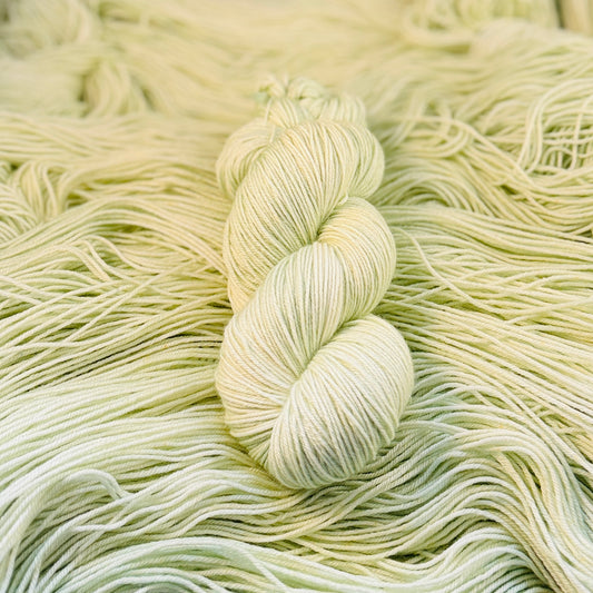 Auridon Yarns Fingering Deluxe Merino Sock Uni Catania