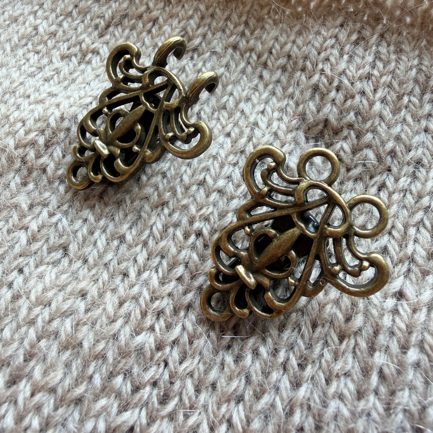 Knitwear Clip 'Fountain'