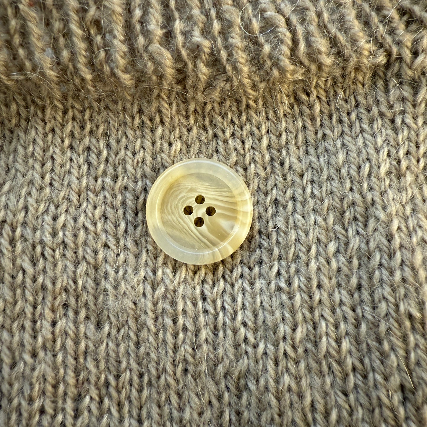 Opaque Marble White Button