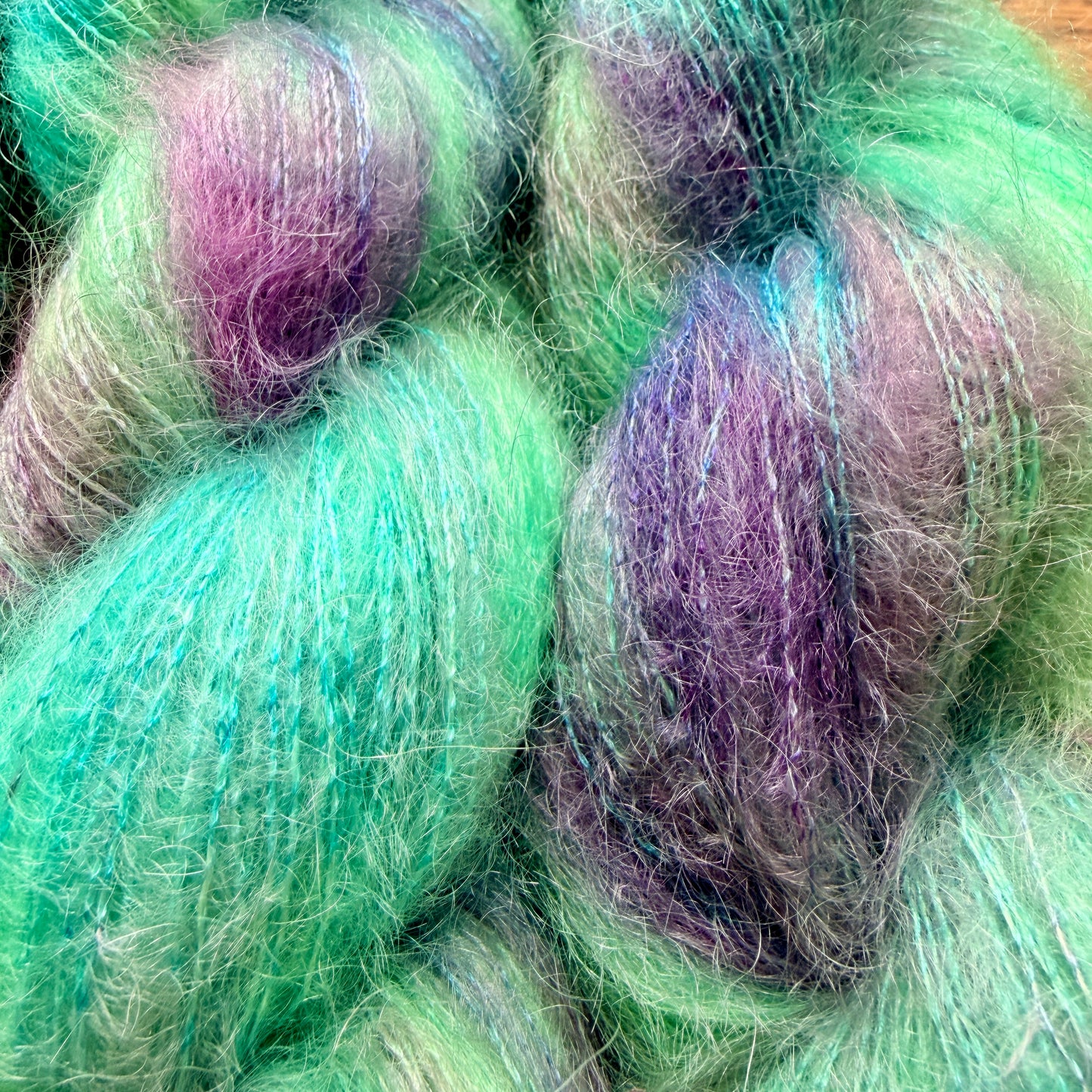 Auridon Yarns Kidsilk Lace 'Hyla Arborea'