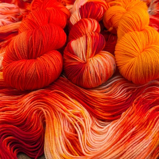 Baroque Inferno Deluxe Merino Sock yarn, hand-dyed in Haarlem
