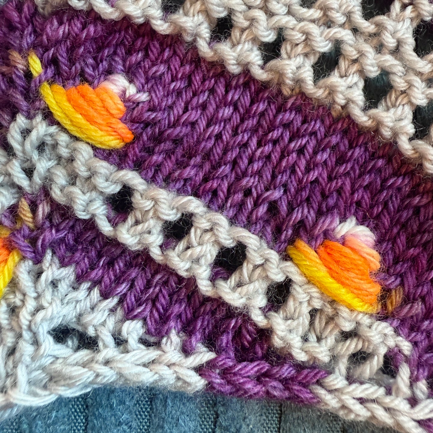 Das Candy Corn Duo – Candy Corn + Skye