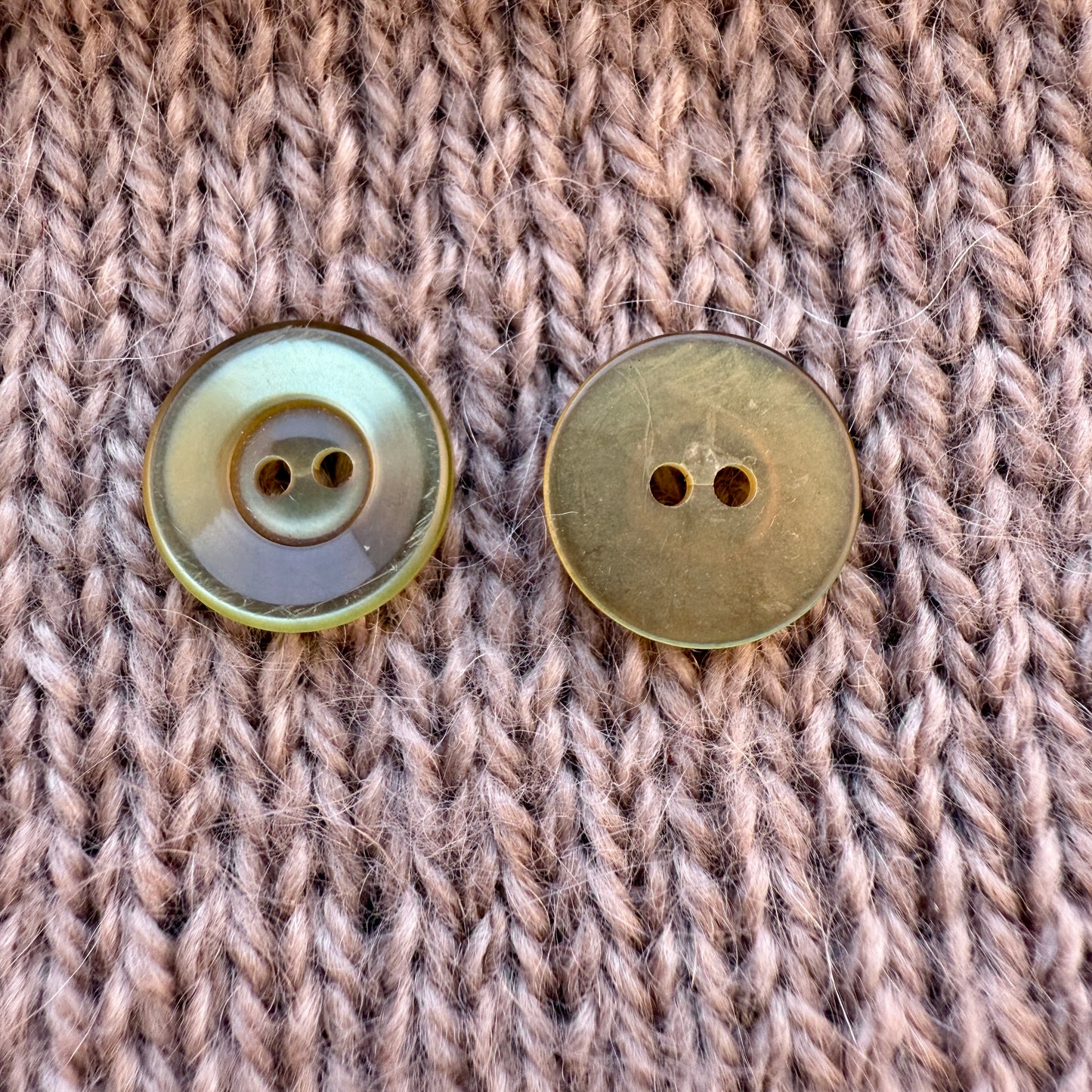 Avocado Oil Button