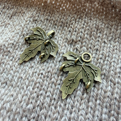 Knitwear Clip 'Maple'