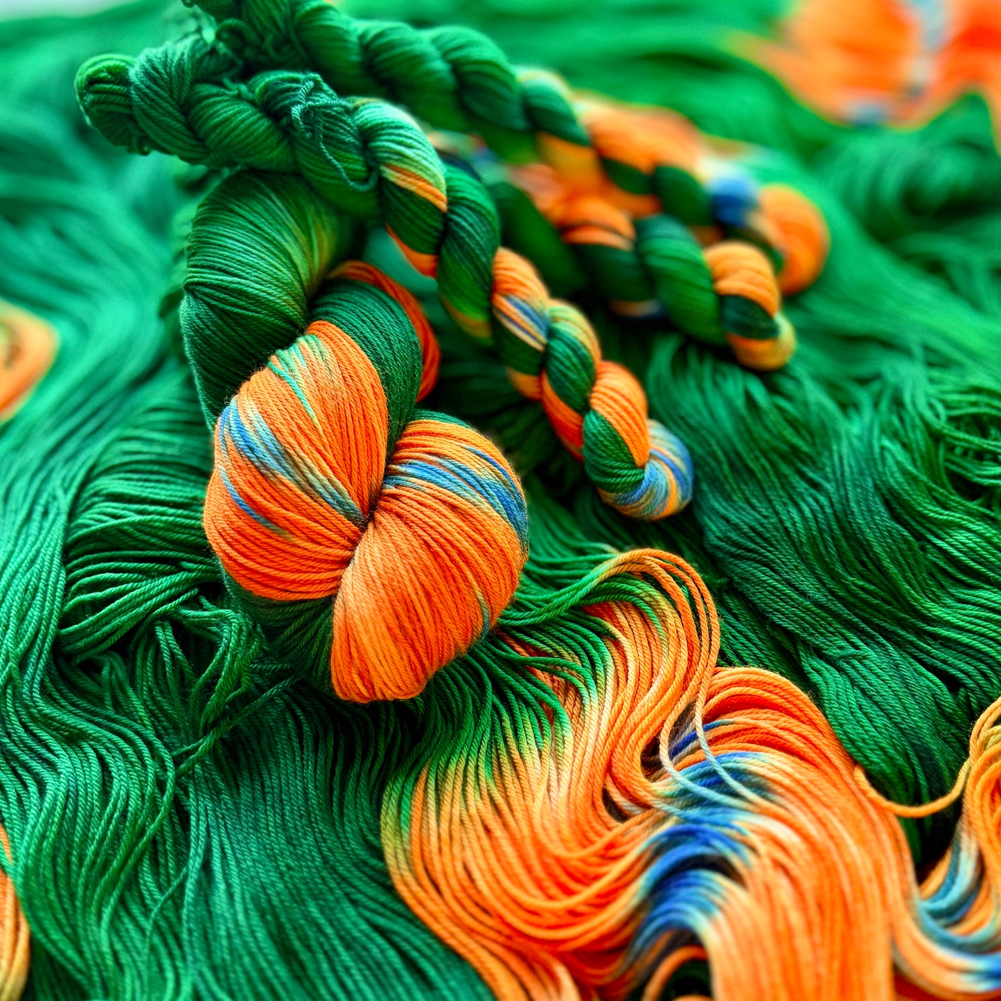 Strelitzia – Deluxe Merino Sock Assigned Pooling