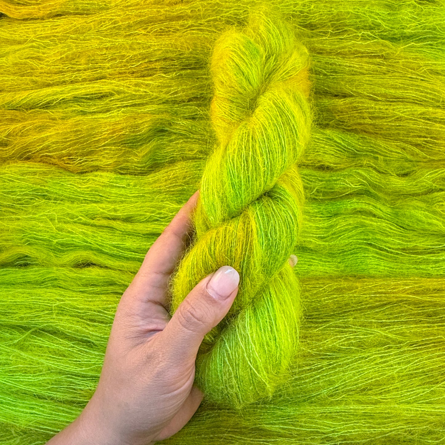 Auridon Yarns Kidsilk Lace 'Hyla Arborea'