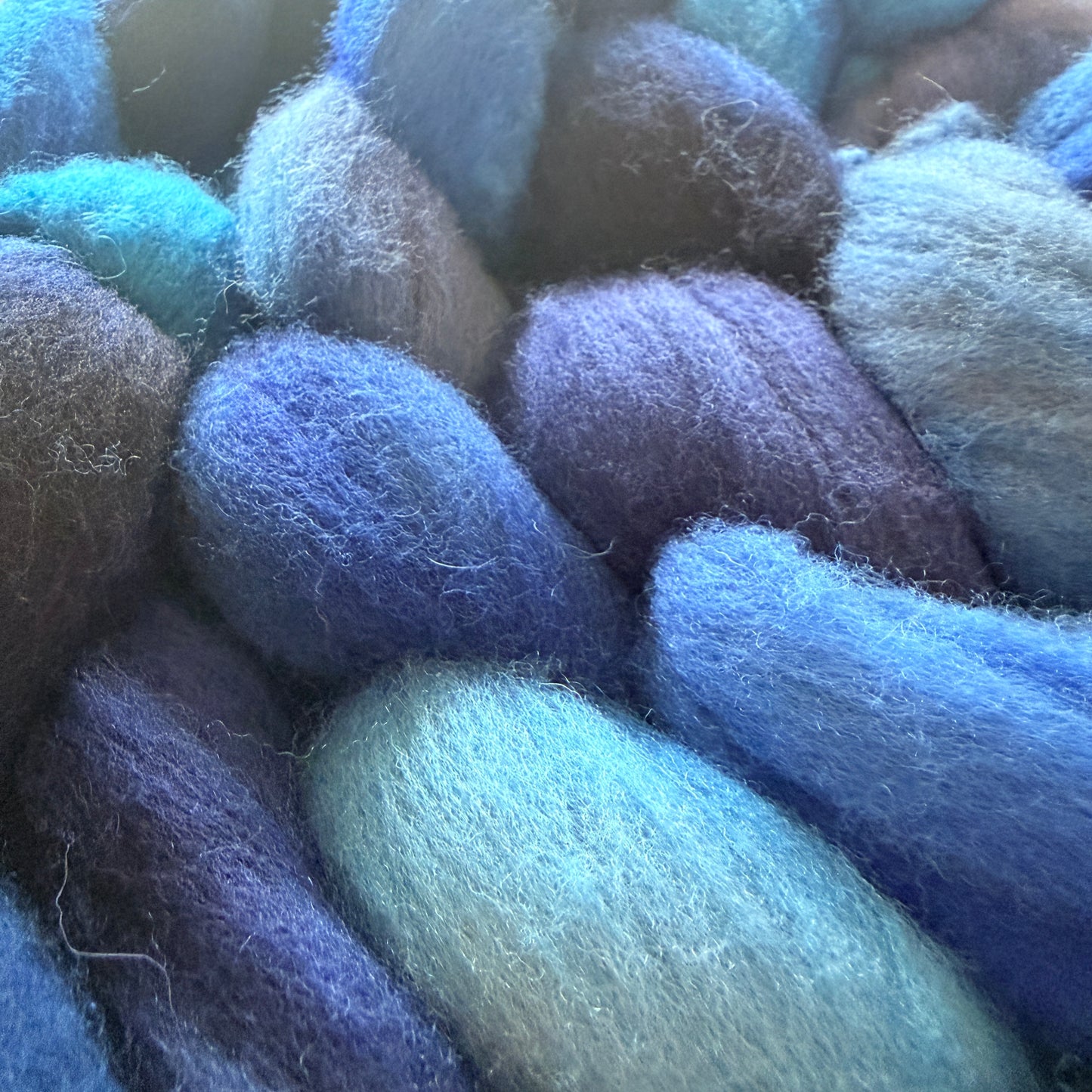 OOAK003 - Non-Superwash 18.5 micron Merino Roving