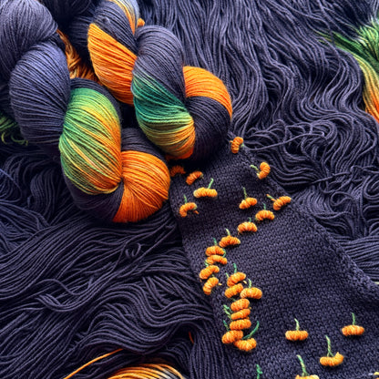 Pumpkin Patch Noir assigned pooling yarn, additional view